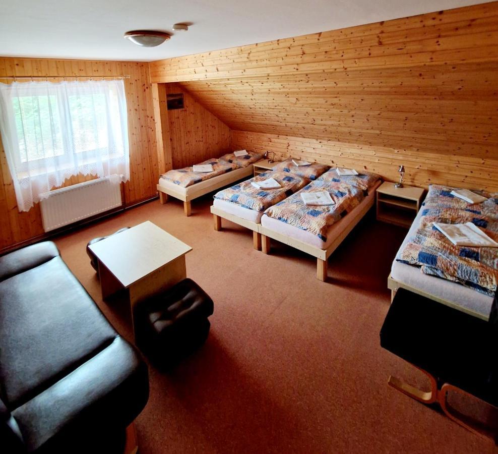 Hostinec U Reky Hotel Ostravice Eksteriør billede