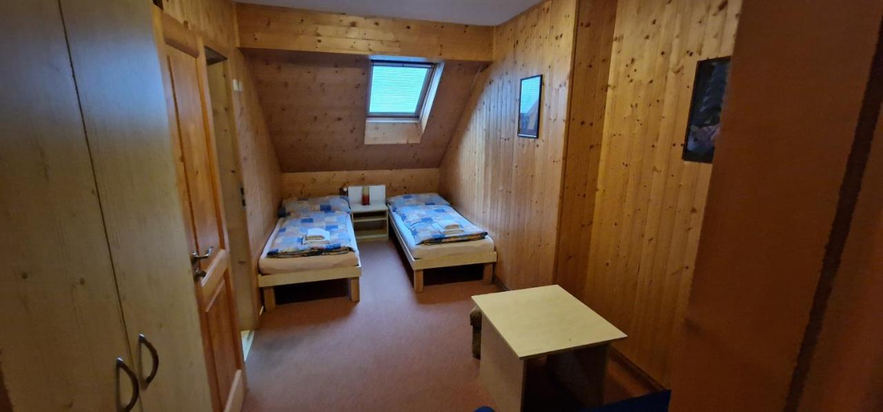 Hostinec U Reky Hotel Ostravice Eksteriør billede