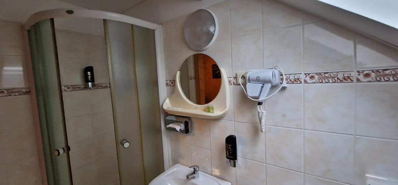 Hostinec U Reky Hotel Ostravice Eksteriør billede