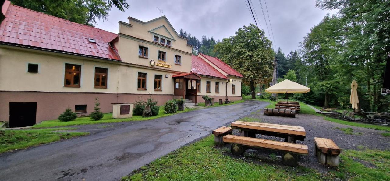 Hostinec U Reky Hotel Ostravice Eksteriør billede