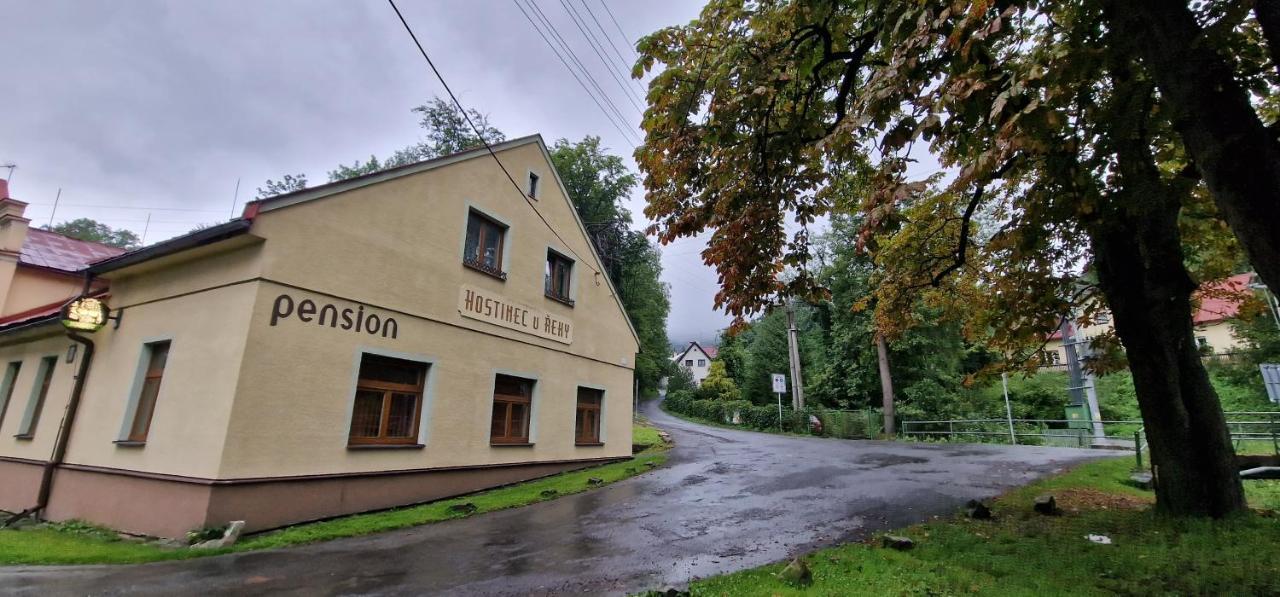Hostinec U Reky Hotel Ostravice Eksteriør billede